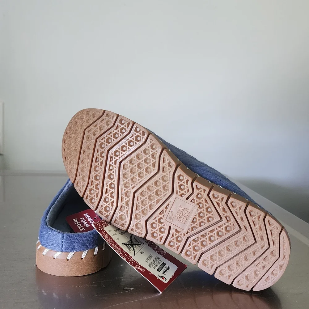 Muk Luk Nwt Ladies Cloth Shoes - Picture 6 of 6